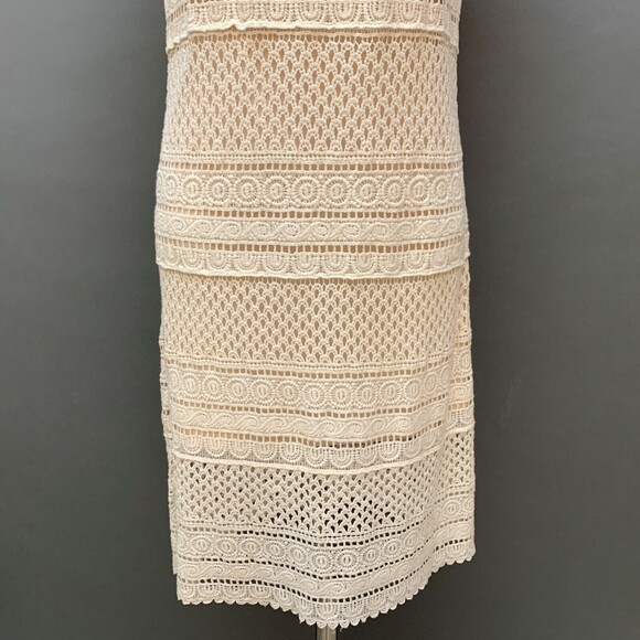 Solitaire Women's Dress Medium Beige Crochet Sleeveless 2 Piece - Picture 3 of 10